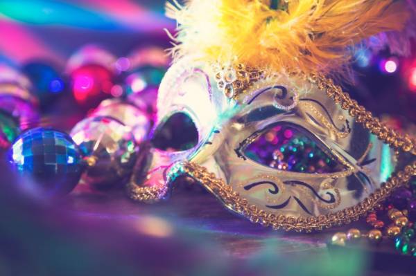 Carnavales en Discoteca Shoko. Disfraces, colores, alegría y mucha diversión. La mejor fiesta de Carnaval