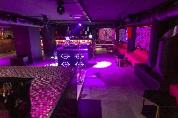 Fiesta NocheBuena discoteca Bisou Madrid